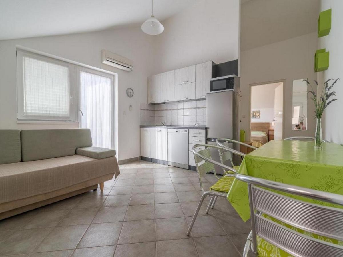 Apartmani Lucia Biograd Biograd Na Moru Bagian luar foto